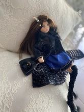 Carica l&#39;immagine nel visualizzatore di Gallery, Doll Fashion Chic Barbara
