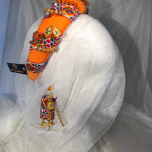Carica l&#39;immagine nel visualizzatore di Gallery, Cerchietto acconciatura arancio con cristalli e passamanerie
