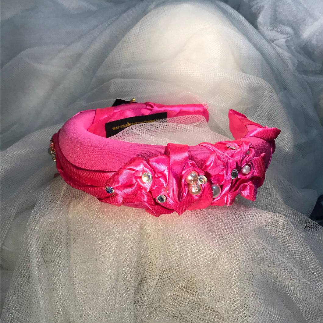 Cerchietto acconciatura rosa shocking con perle e cristalli