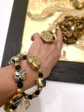 Load image into Gallery viewer, Trendy Black Gold Bracelet
