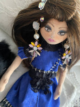 Load image into Gallery viewer, Doll Fashion Chic Barbara
