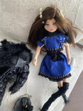 Load image into Gallery viewer, Doll Fashion Chic Barbara
