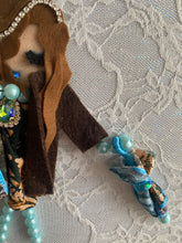 Carica l&#39;immagine nel visualizzatore di Gallery, Doll Mini Pin Umbrella Pochette
