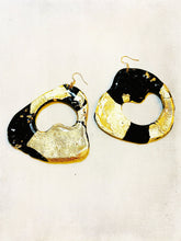 Load image into Gallery viewer, Gold Design Earrings
