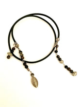 Load image into Gallery viewer, Semi-rigid black striped agate necklace
