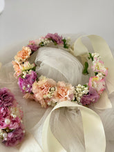 Load image into Gallery viewer, Pink Head Garland With Ribbon
