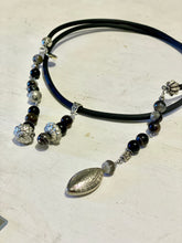 Load image into Gallery viewer, Semi-rigid black striped agate necklace

